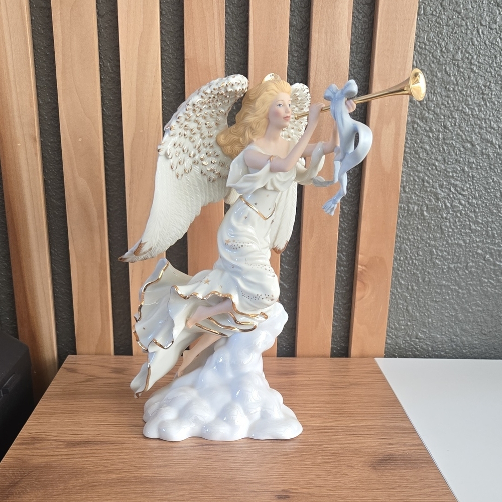 Lenox Angel Figurine with Trumpet in White and Gold